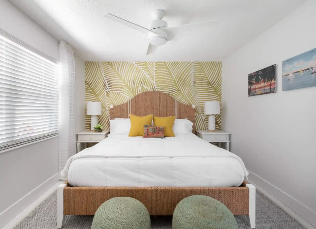 interior decorator sarasota