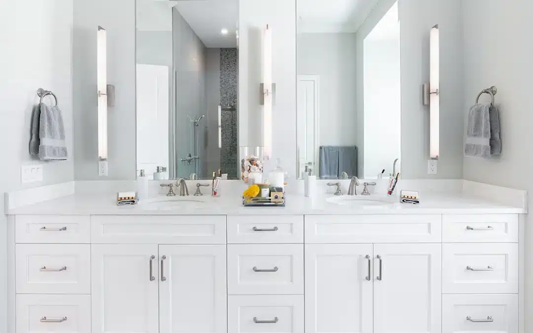 White Vanity Design Ideas for Timeless Bathrooms
